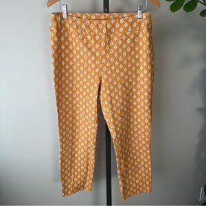 Chicos So Slimming Crop Pant Pull On Mustard Yellow Patterned Size 1 Or Medium